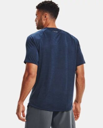 Camiseta de manga corta con cuello en V Tech™