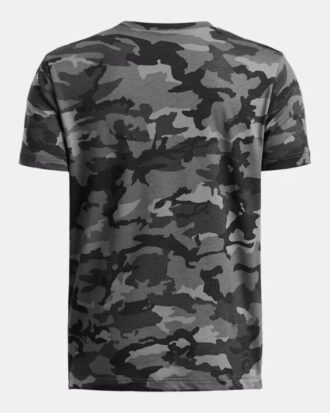 Camiseta de manga corta con estampado de camuflaje integral