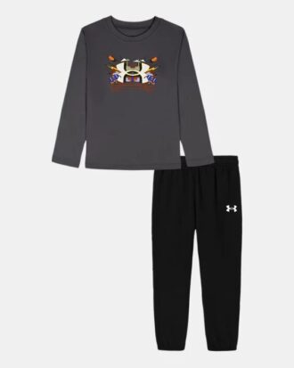 Conjunto de camiseta de manga larga y pantalones de chándal con el logotipo de fútbol